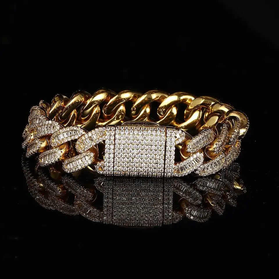 KAJewel’s ICED Gold Cuban 15mm Bracelet